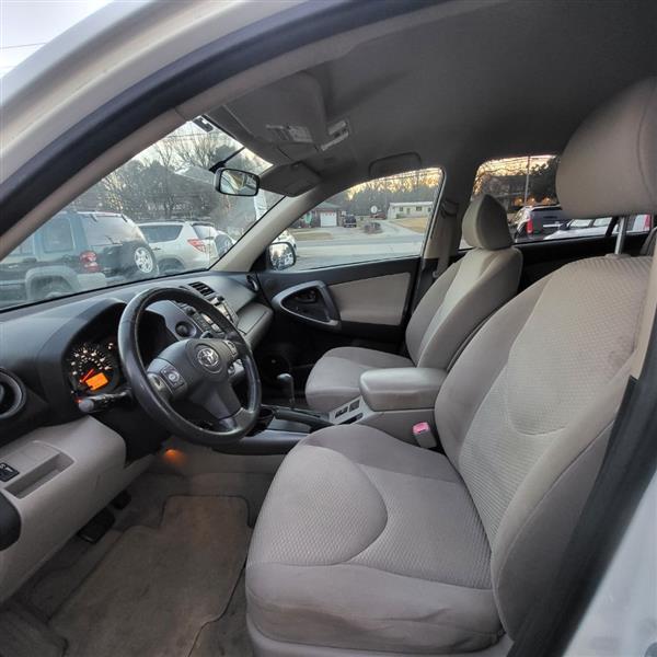 Toyota RAV4 Limited I4 2WD 2008