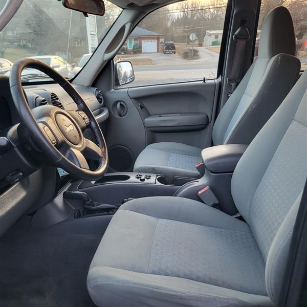 Jeep Liberty Sport 4WD 2006