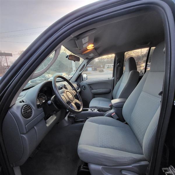 Jeep Liberty Sport 4WD 2006