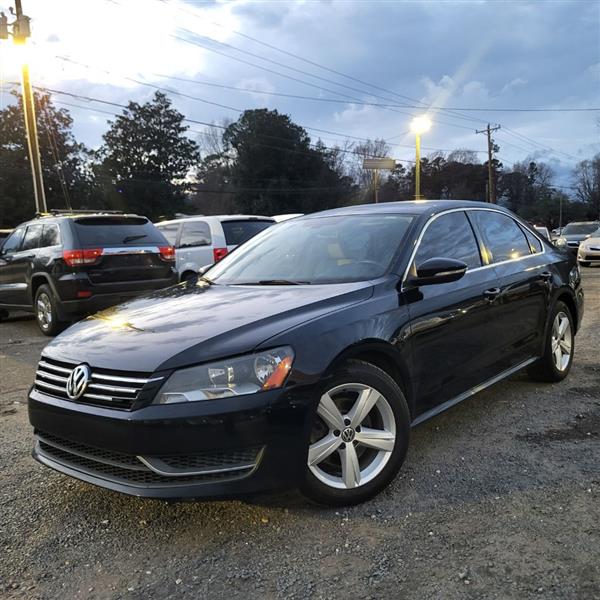 Volkswagen Passat 2.5L SE AT 2012