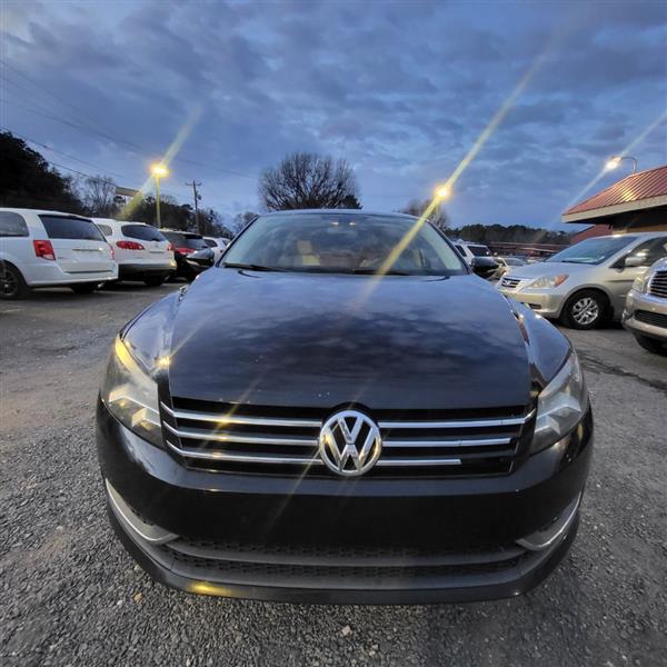 Volkswagen Passat 2.5L SE AT 2012