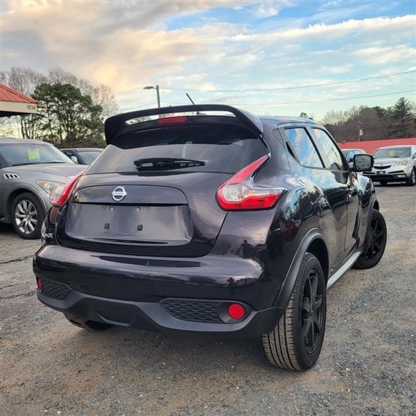 Nissan Juke S FWD 2015