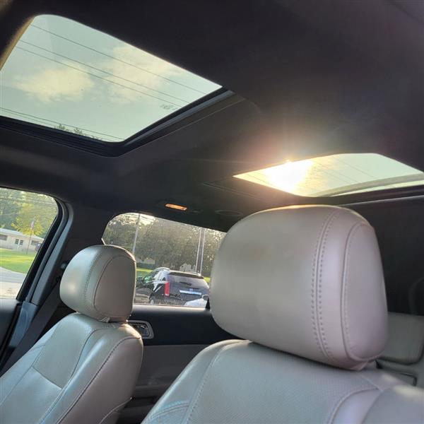 Ford Explorer Limited 4WD 2012