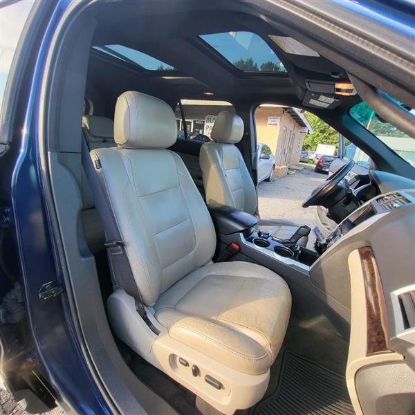 Ford Explorer Limited 4WD 2012