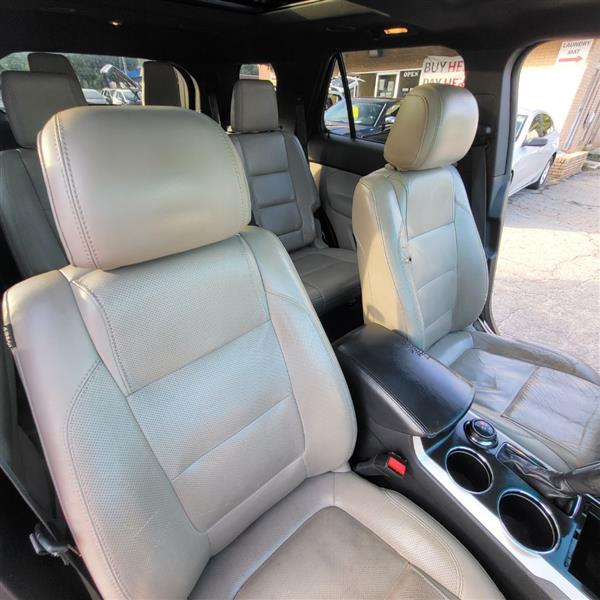 Ford Explorer Limited 4WD 2012