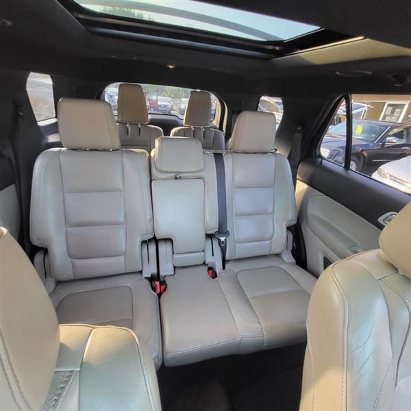 Ford Explorer Limited 4WD 2012