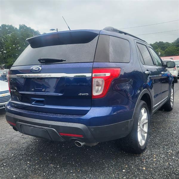 Ford Explorer Limited 4WD 2012
