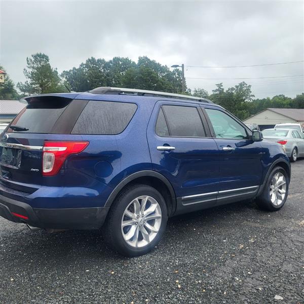 Ford Explorer Limited 4WD 2012