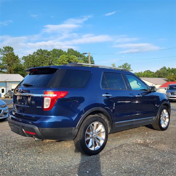 Ford Explorer Limited 4WD 2012