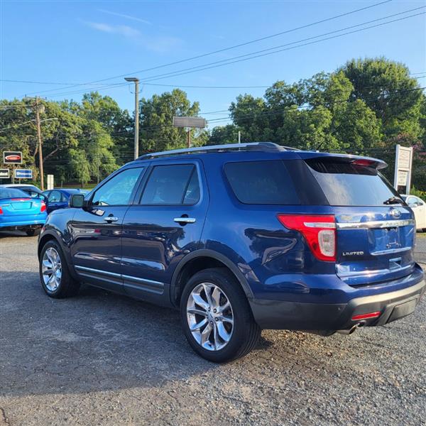 Ford Explorer Limited 4WD 2012