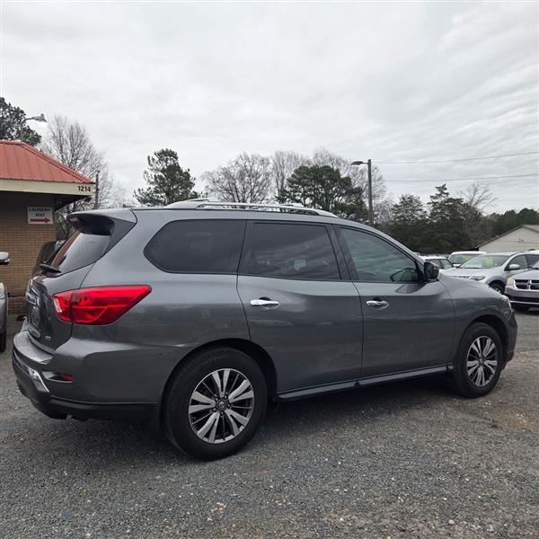 Nissan Pathfinder S 4WD 2018