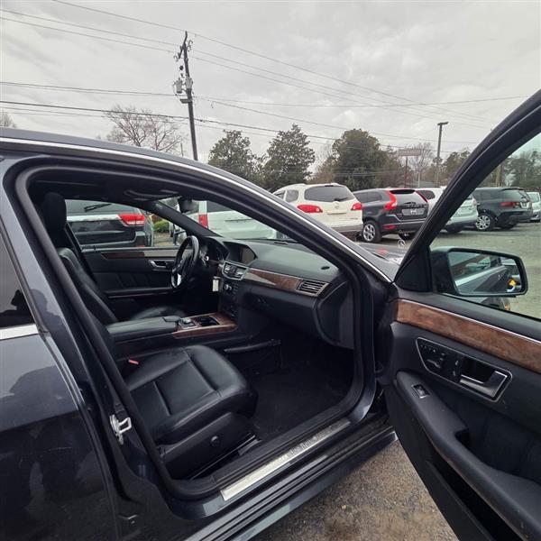 Mercedes-Benz E-Class E350 4MATIC Sedan 2012