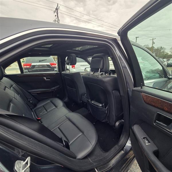 Mercedes-Benz E-Class E350 4MATIC Sedan 2012