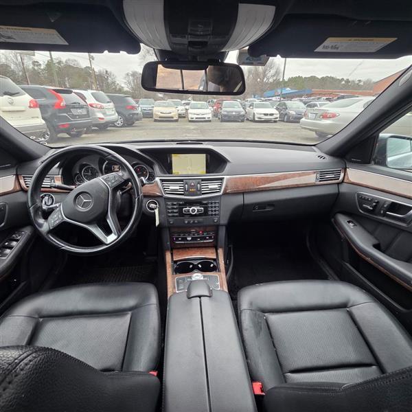 Mercedes-Benz E-Class E350 4MATIC Sedan 2012