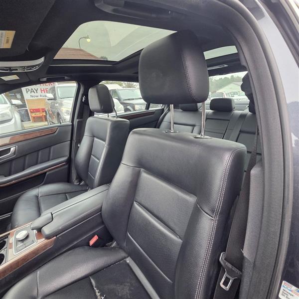 Mercedes-Benz E-Class E350 4MATIC Sedan 2012