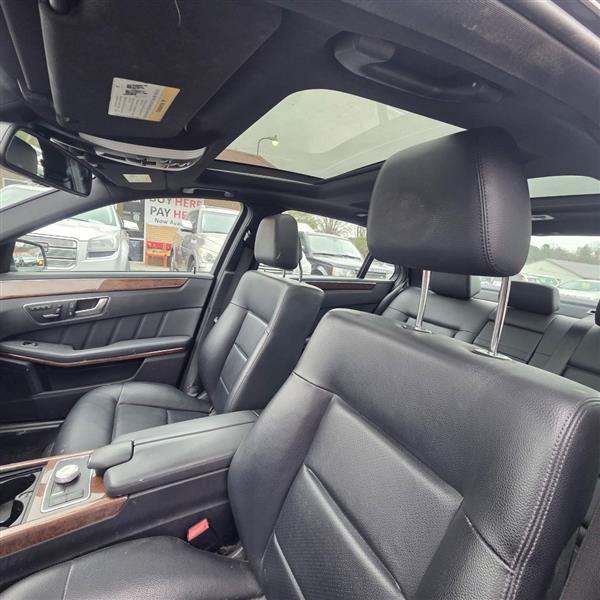 Mercedes-Benz E-Class E350 4MATIC Sedan 2012