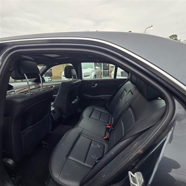 Mercedes-Benz E-Class E350 4MATIC Sedan 2012