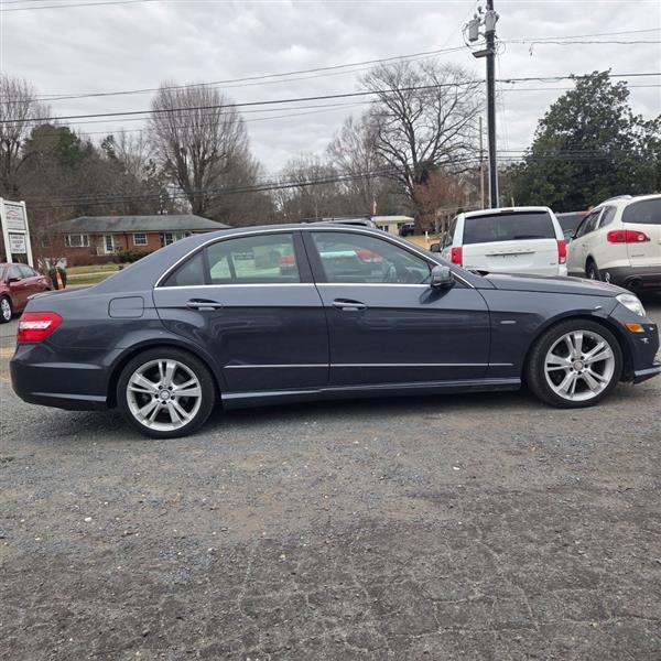 Mercedes-Benz E-Class E350 4MATIC Sedan 2012