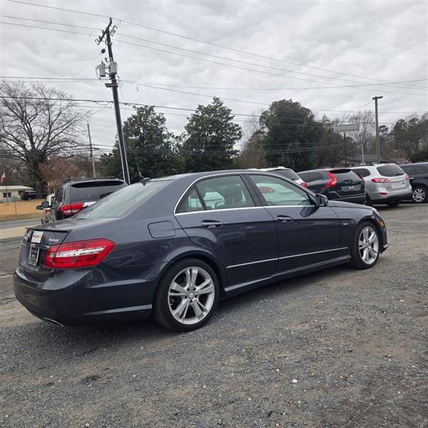 Mercedes-Benz E-Class E350 4MATIC Sedan 2012