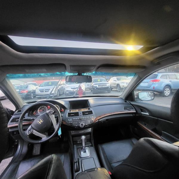 Honda Accord EX-L V6 Sedan AT 2012