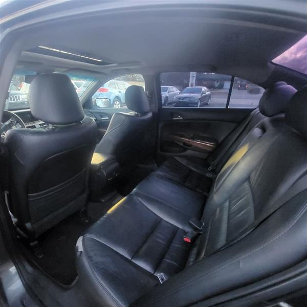 Honda Accord EX-L V6 Sedan AT 2012