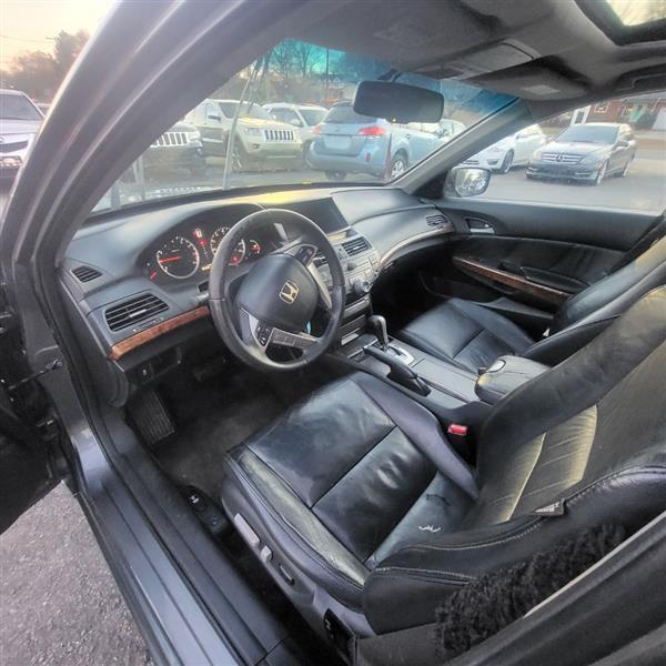 Honda Accord EX-L V6 Sedan AT 2012