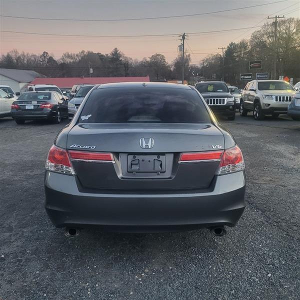 Honda Accord EX-L V6 Sedan AT 2012