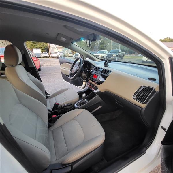 Kia Rio LX 6A 2016