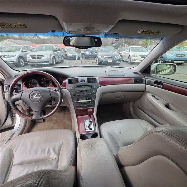 Lexus ES 300 Sedan 2002