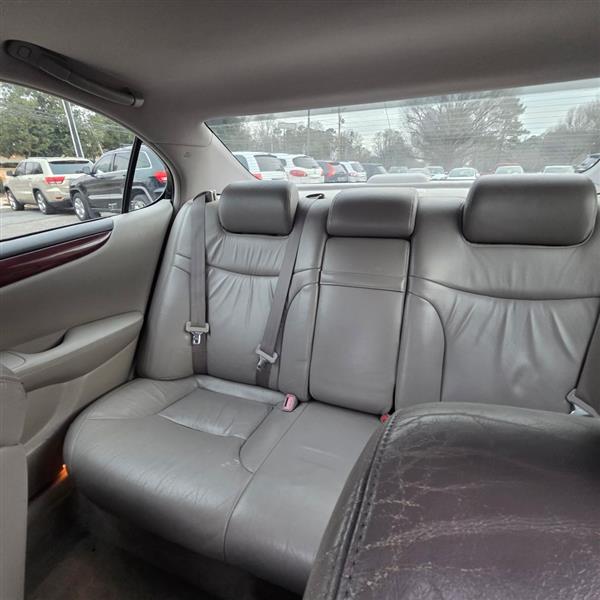 Lexus ES 300 Sedan 2002