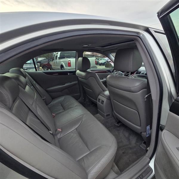 Lexus ES 300 Sedan 2002