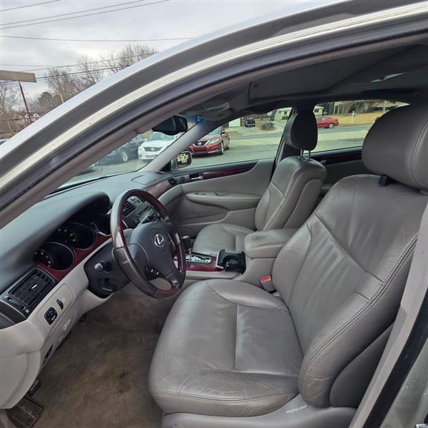 Lexus ES 300 Sedan 2002