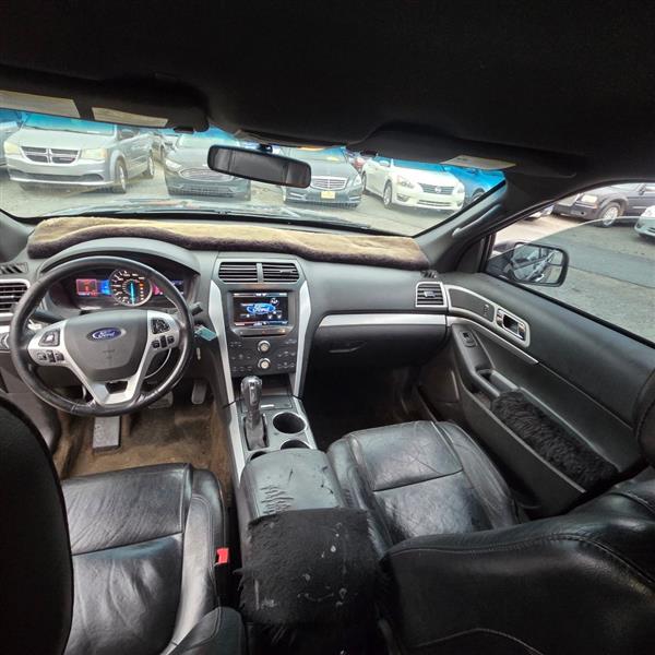 Ford Explorer XLT FWD 2013