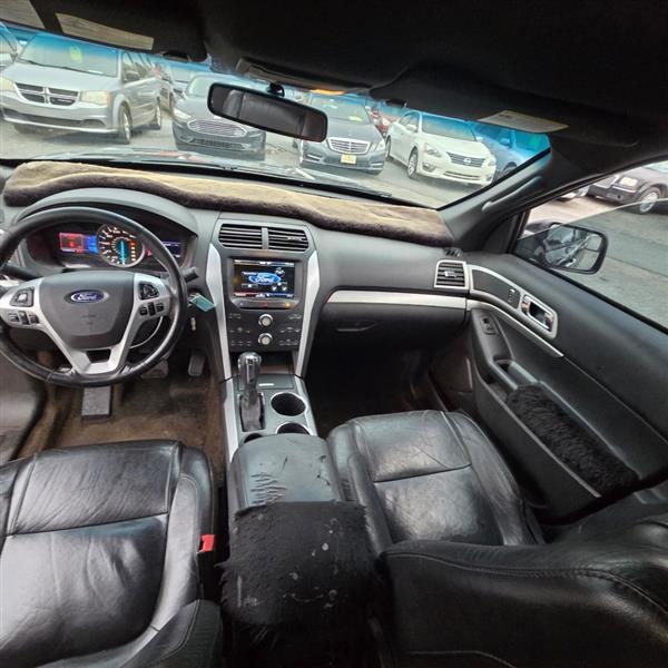 Ford Explorer XLT FWD 2013