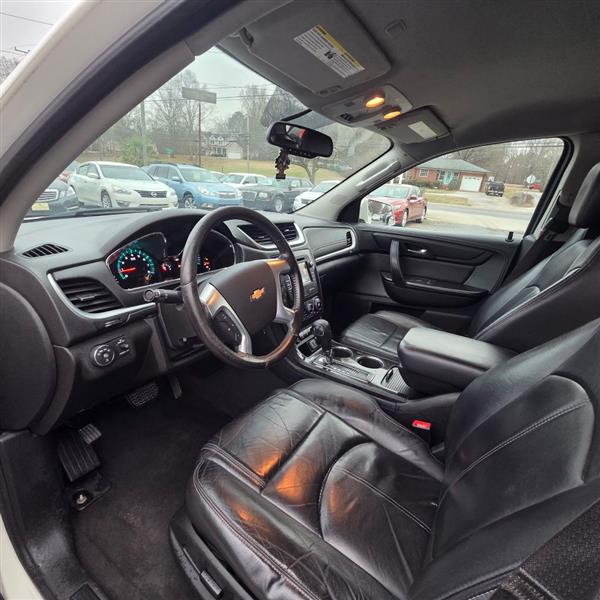 Chevrolet Traverse 2LT FWD 2015