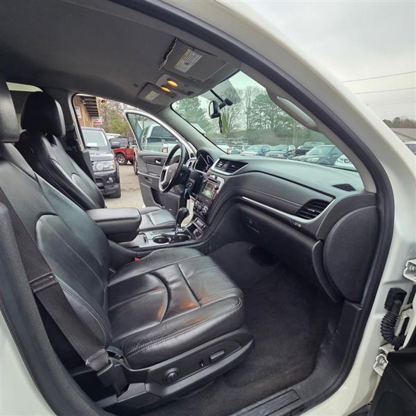 Chevrolet Traverse 2LT FWD 2015