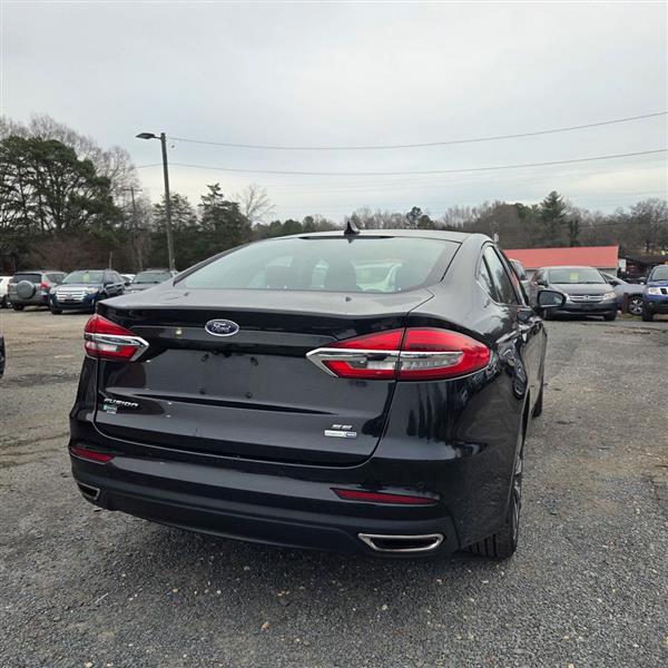 Ford Fusion SE AWD 2020