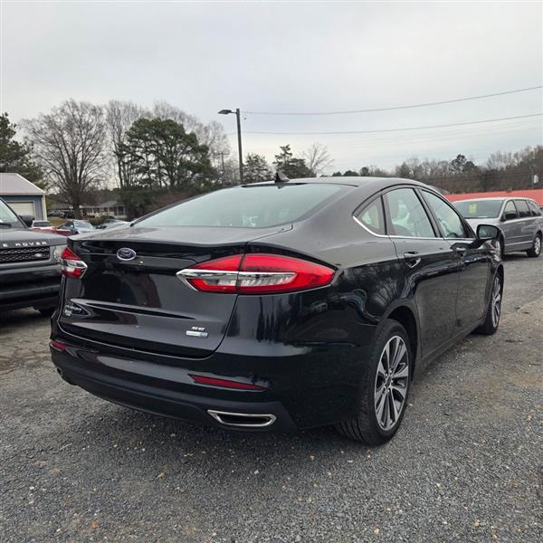 Ford Fusion SE AWD 2020