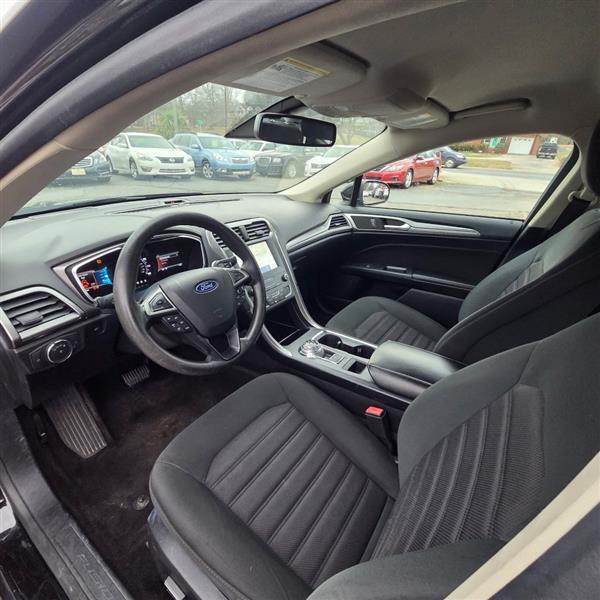 Ford Fusion SE AWD 2020