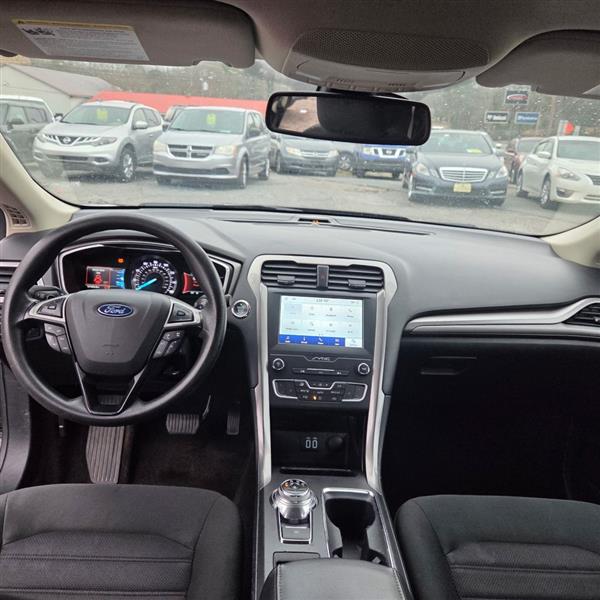 Ford Fusion SE AWD 2020