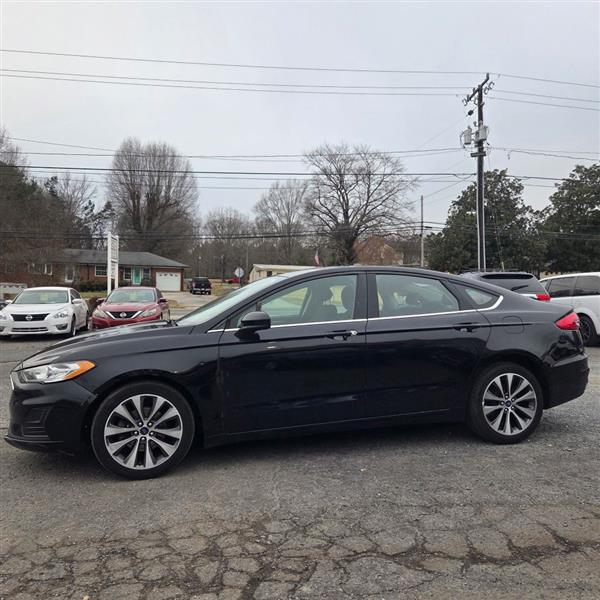 Ford Fusion SE AWD 2020