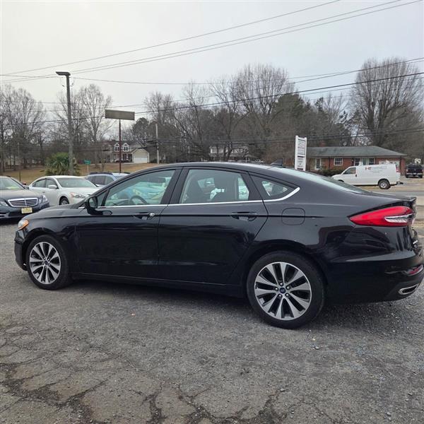 Ford Fusion SE AWD 2020