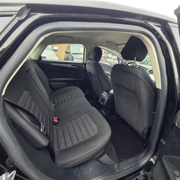 Ford Fusion SE AWD 2020