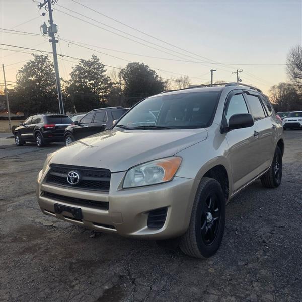 Toyota RAV4 Base I4 4WD 2011