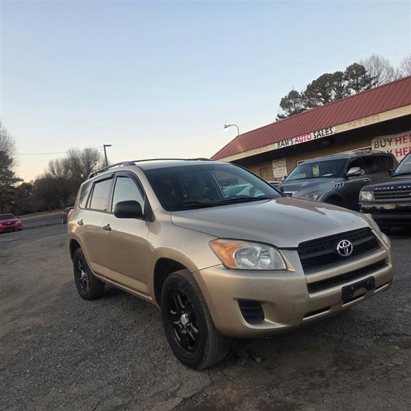 Toyota RAV4 Base I4 4WD 2011