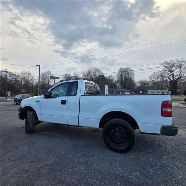Ford F-150 XL 2WD 2006