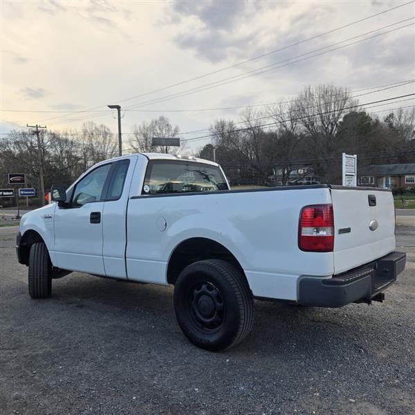 Ford F-150 XL 2WD 2006