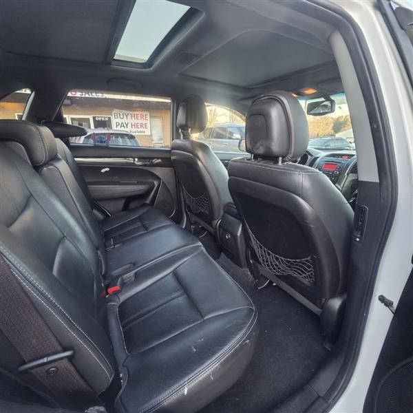 Kia Sorento EX V6 2WD 2011