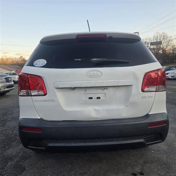 Kia Sorento EX V6 2WD 2011