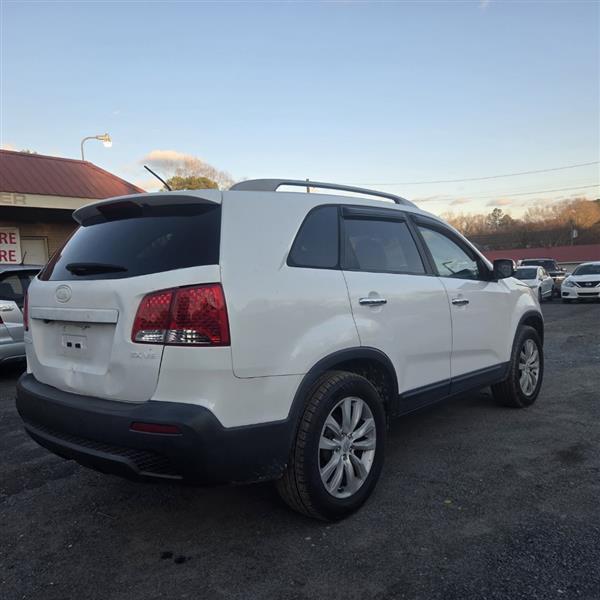 Kia Sorento EX V6 2WD 2011